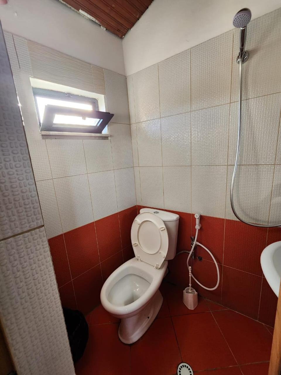 Hotel La Villa Тирана Экстерьер фото