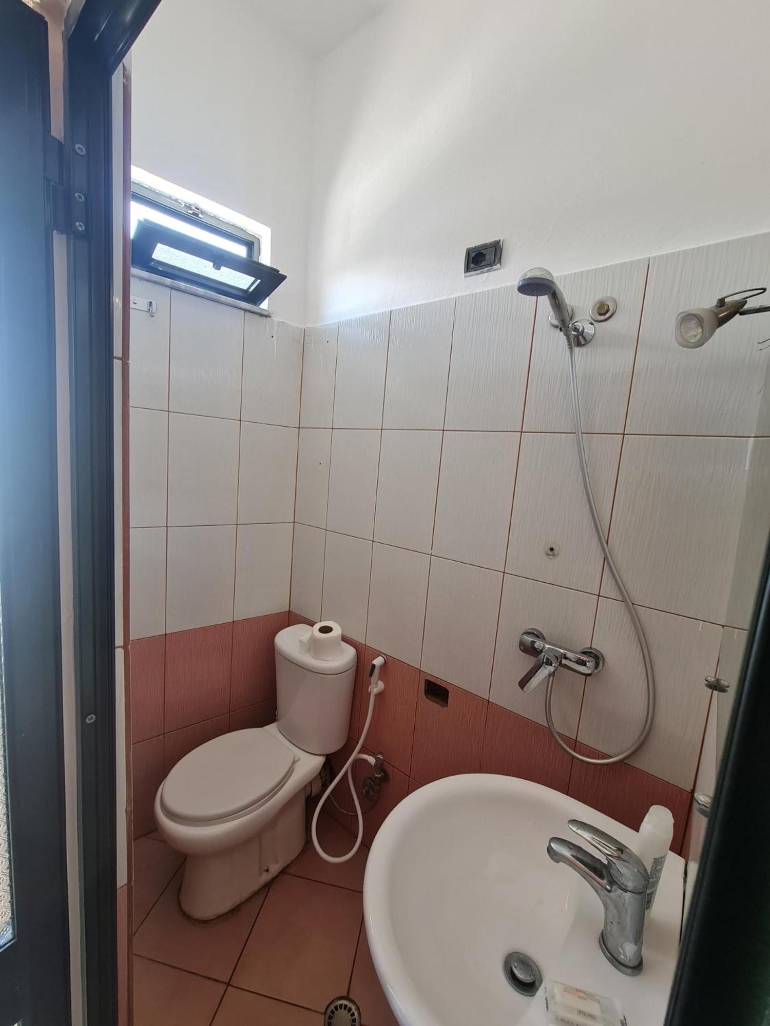 Hotel La Villa Тирана Экстерьер фото